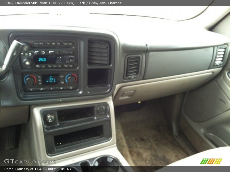 Black / Gray/Dark Charcoal 2004 Chevrolet Suburban 1500 Z71 4x4