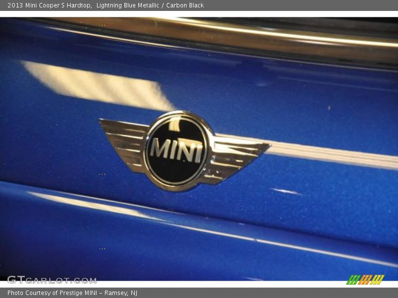 Lightning Blue Metallic / Carbon Black 2013 Mini Cooper S Hardtop