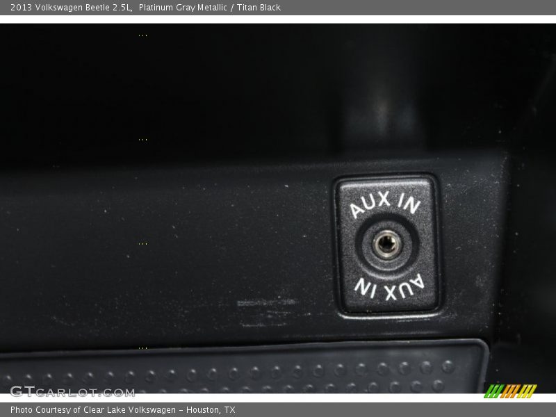 Platinum Gray Metallic / Titan Black 2013 Volkswagen Beetle 2.5L