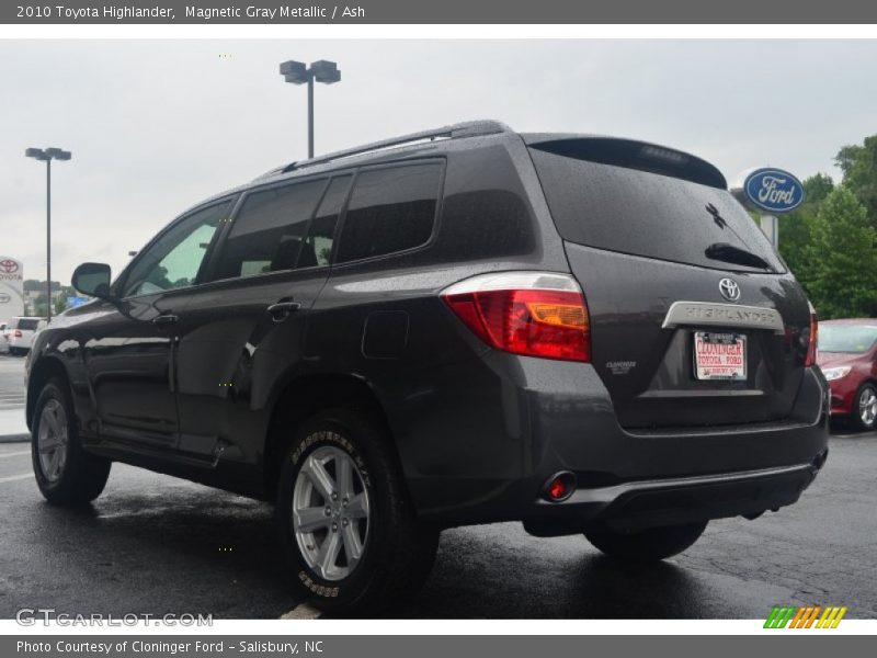 Magnetic Gray Metallic / Ash 2010 Toyota Highlander