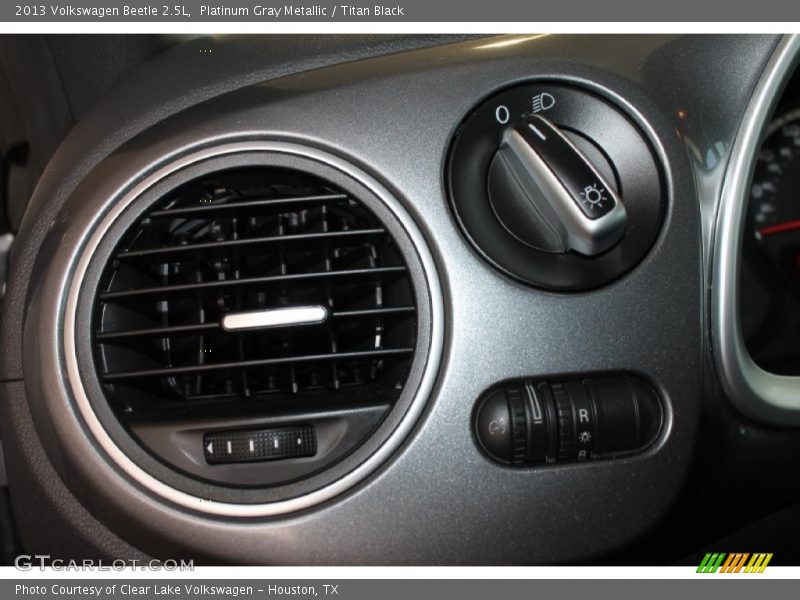 Platinum Gray Metallic / Titan Black 2013 Volkswagen Beetle 2.5L