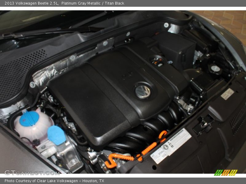 Platinum Gray Metallic / Titan Black 2013 Volkswagen Beetle 2.5L