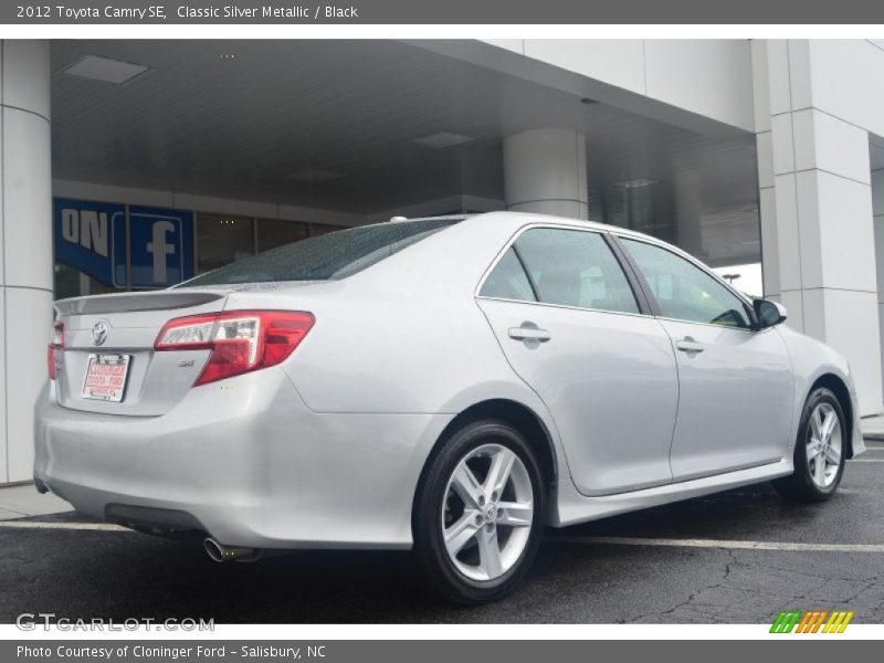 Classic Silver Metallic / Black 2012 Toyota Camry SE