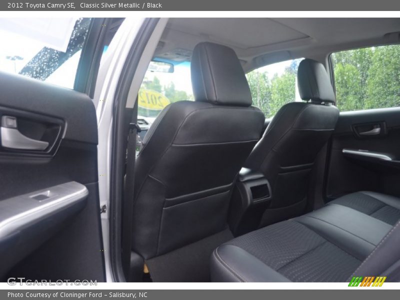 Classic Silver Metallic / Black 2012 Toyota Camry SE