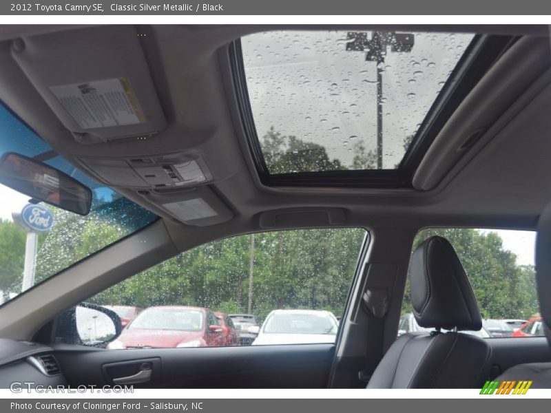 Classic Silver Metallic / Black 2012 Toyota Camry SE