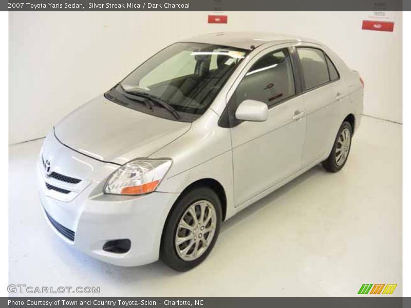 Silver Streak Mica / Dark Charcoal 2007 Toyota Yaris Sedan