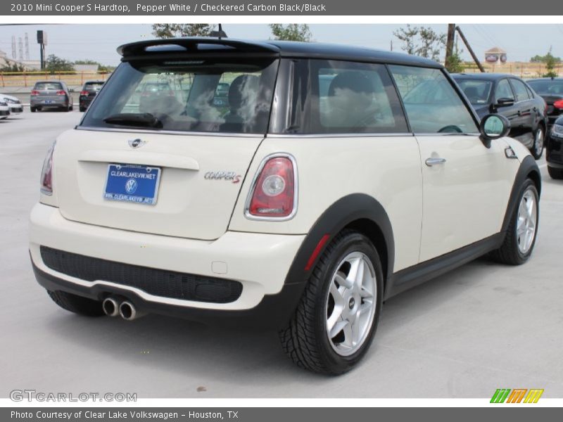 Pepper White / Checkered Carbon Black/Black 2010 Mini Cooper S Hardtop