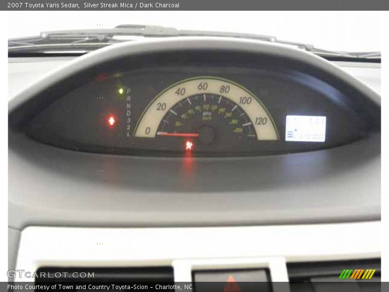 Silver Streak Mica / Dark Charcoal 2007 Toyota Yaris Sedan