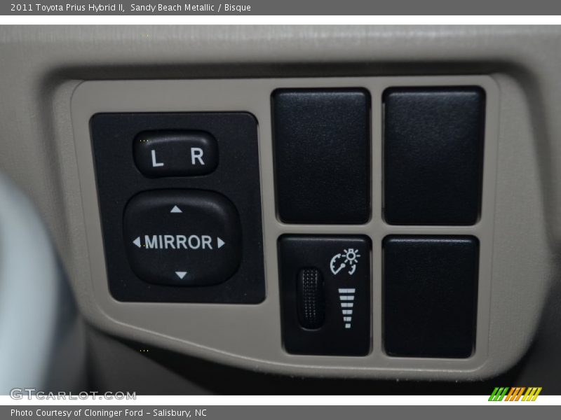 Sandy Beach Metallic / Bisque 2011 Toyota Prius Hybrid II