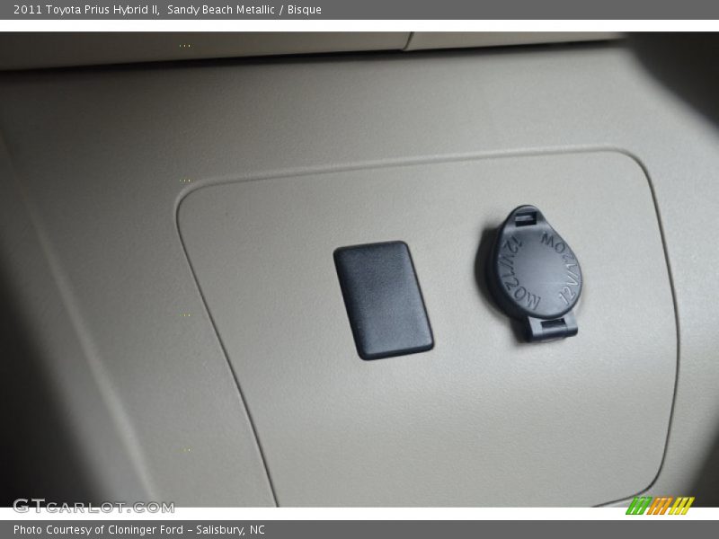 Sandy Beach Metallic / Bisque 2011 Toyota Prius Hybrid II