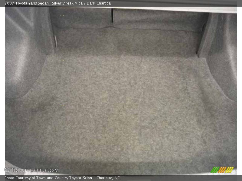 Silver Streak Mica / Dark Charcoal 2007 Toyota Yaris Sedan