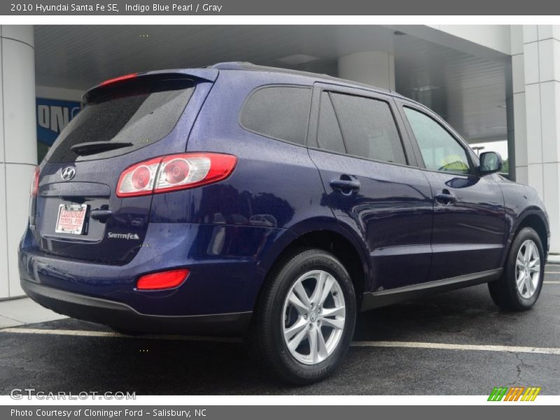 Indigo Blue Pearl / Gray 2010 Hyundai Santa Fe SE