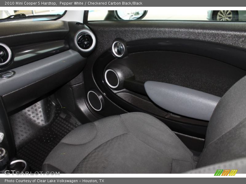 Pepper White / Checkered Carbon Black/Black 2010 Mini Cooper S Hardtop