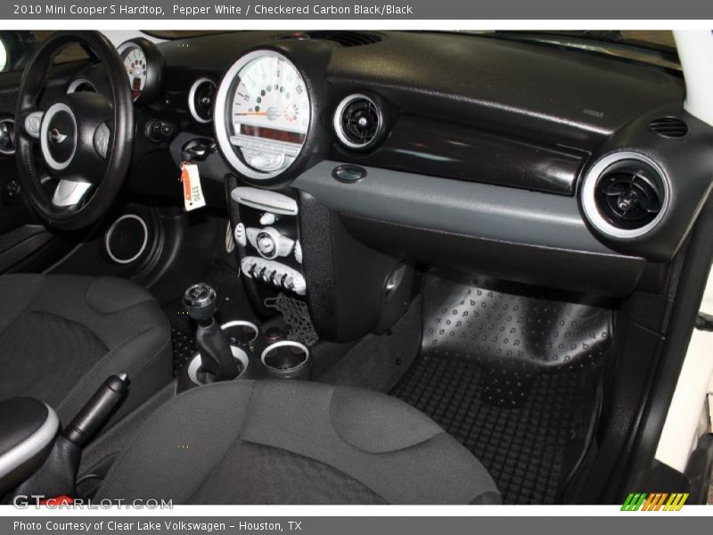Pepper White / Checkered Carbon Black/Black 2010 Mini Cooper S Hardtop