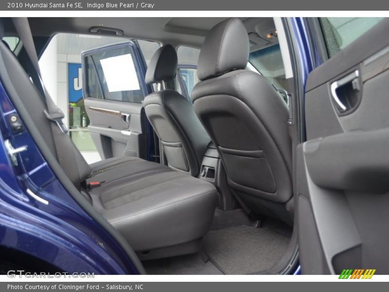 Indigo Blue Pearl / Gray 2010 Hyundai Santa Fe SE