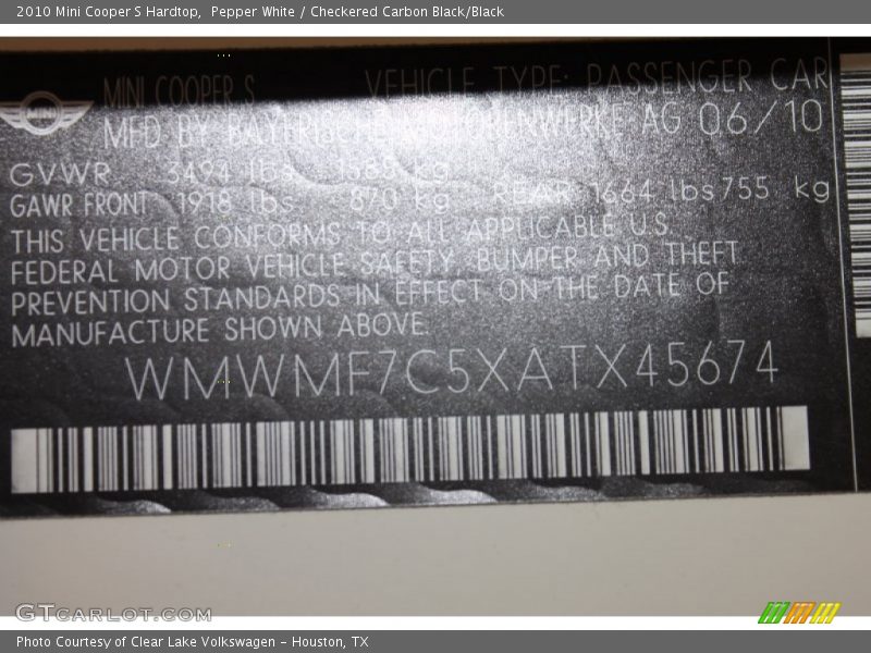 Pepper White / Checkered Carbon Black/Black 2010 Mini Cooper S Hardtop