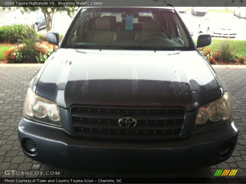 Bluestone Metallic / Ivory 2003 Toyota Highlander V6
