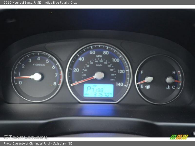 Indigo Blue Pearl / Gray 2010 Hyundai Santa Fe SE