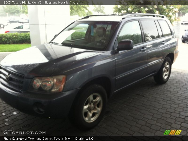 Bluestone Metallic / Ivory 2003 Toyota Highlander V6