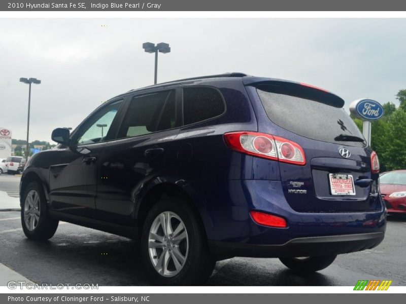 Indigo Blue Pearl / Gray 2010 Hyundai Santa Fe SE