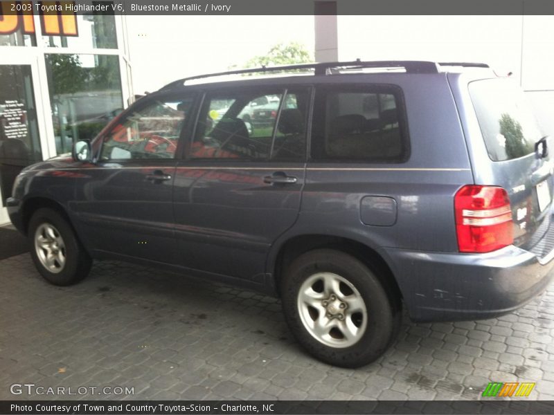 Bluestone Metallic / Ivory 2003 Toyota Highlander V6