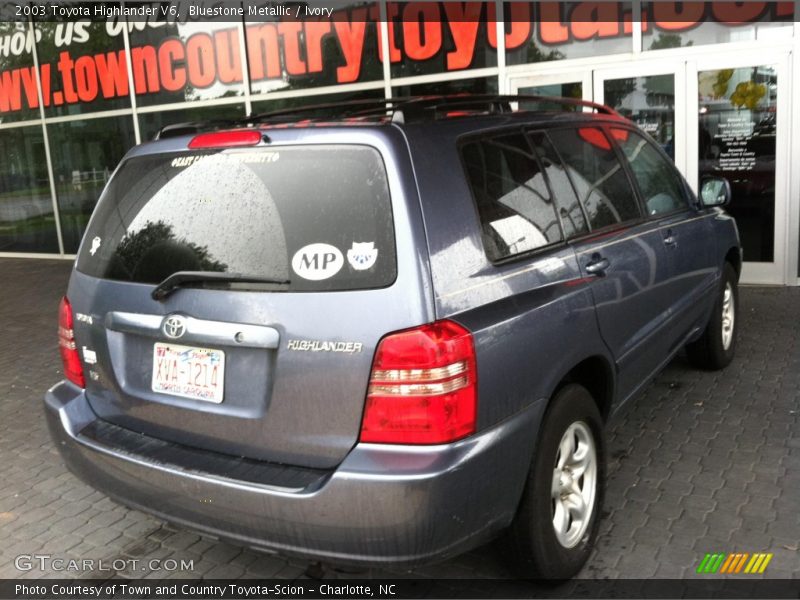 Bluestone Metallic / Ivory 2003 Toyota Highlander V6