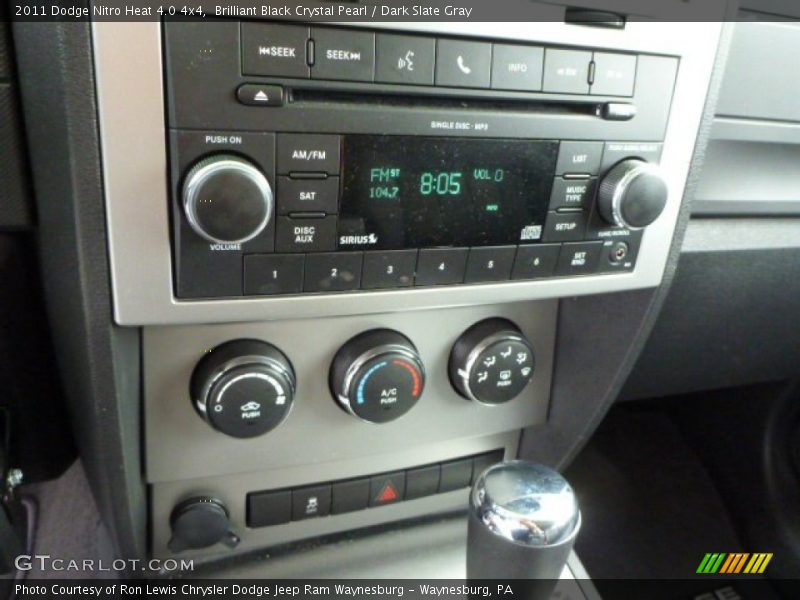 Brilliant Black Crystal Pearl / Dark Slate Gray 2011 Dodge Nitro Heat 4.0 4x4