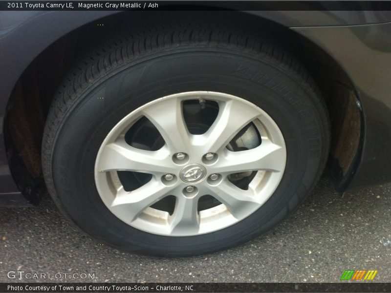 Magnetic Gray Metallic / Ash 2011 Toyota Camry LE