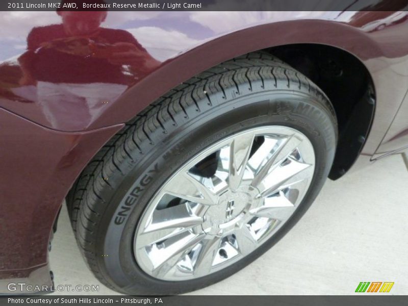 Bordeaux Reserve Metallic / Light Camel 2011 Lincoln MKZ AWD