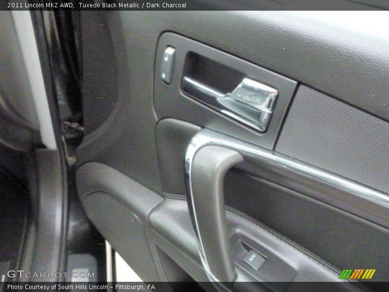 Tuxedo Black Metallic / Dark Charcoal 2011 Lincoln MKZ AWD
