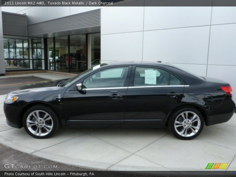 Tuxedo Black Metallic / Dark Charcoal 2011 Lincoln MKZ AWD