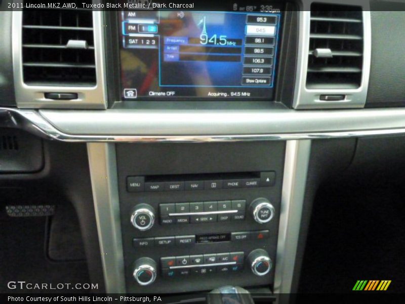 Tuxedo Black Metallic / Dark Charcoal 2011 Lincoln MKZ AWD
