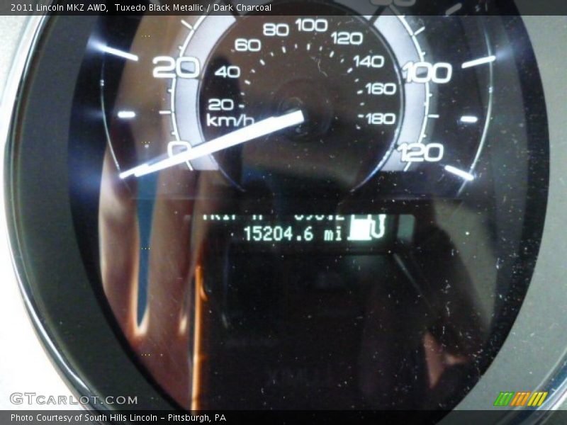 Tuxedo Black Metallic / Dark Charcoal 2011 Lincoln MKZ AWD