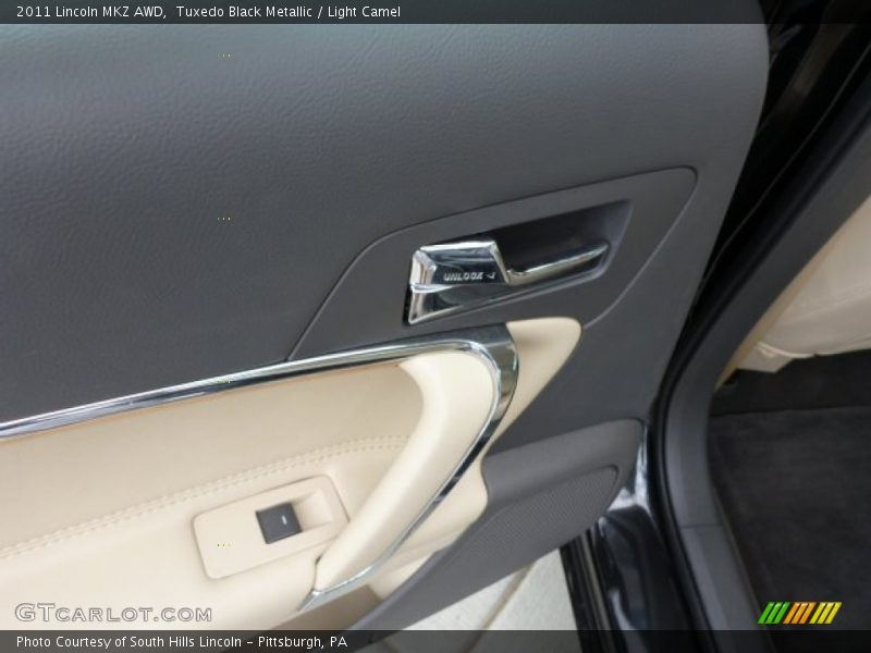 Tuxedo Black Metallic / Light Camel 2011 Lincoln MKZ AWD