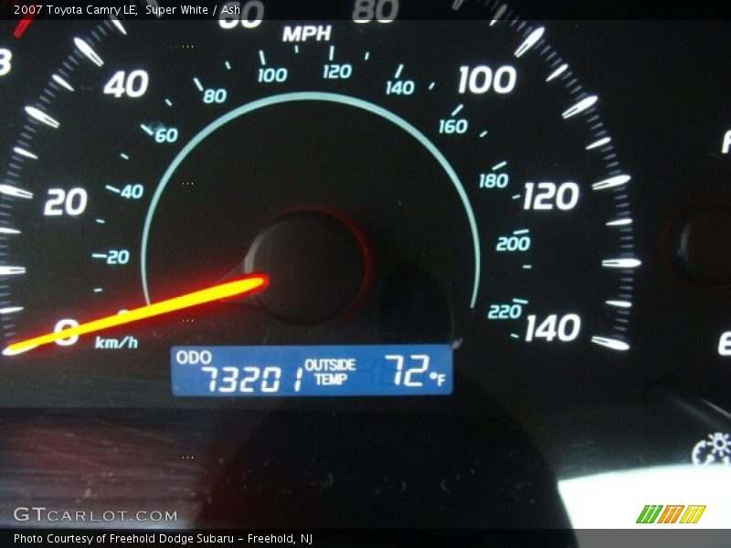 Super White / Ash 2007 Toyota Camry LE