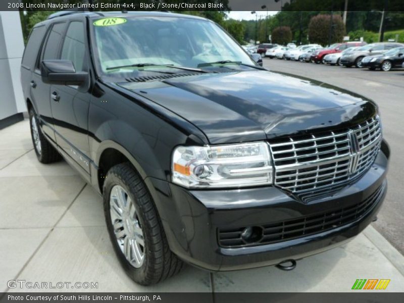 Front 3/4 View of 2008 Navigator Limited Edition 4x4