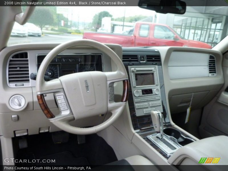 Dashboard of 2008 Navigator Limited Edition 4x4