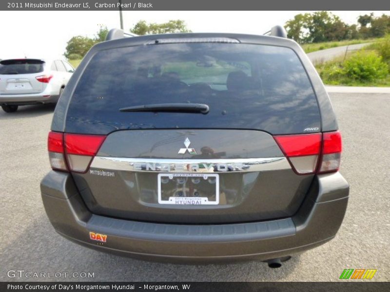 Carbon Pearl / Black 2011 Mitsubishi Endeavor LS