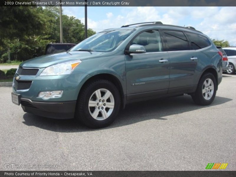 Silver Moss Metallic / Dark Gray/Light Gray 2009 Chevrolet Traverse LT
