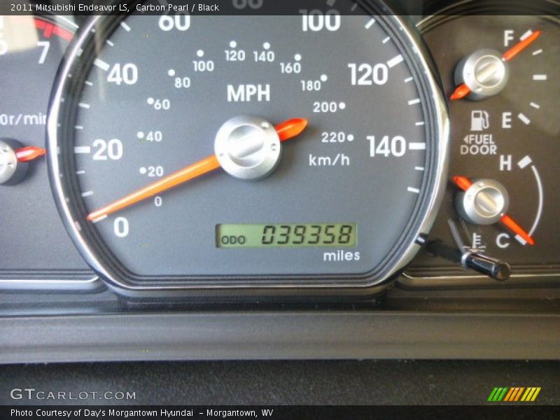 Carbon Pearl / Black 2011 Mitsubishi Endeavor LS