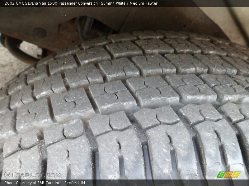 Summit White / Medium Pewter 2003 GMC Savana Van 1500 Passenger Conversion