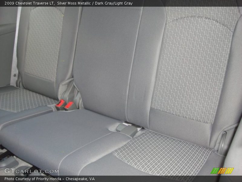 Silver Moss Metallic / Dark Gray/Light Gray 2009 Chevrolet Traverse LT