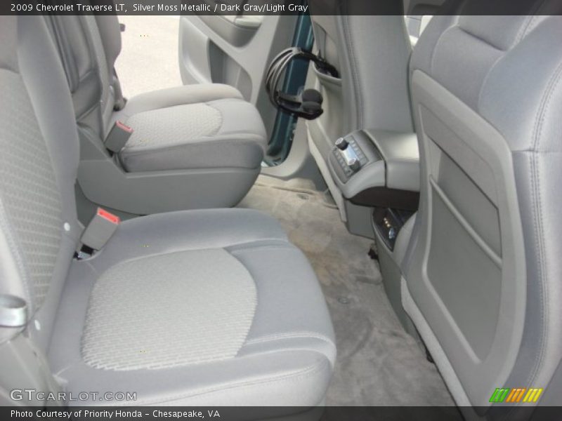Silver Moss Metallic / Dark Gray/Light Gray 2009 Chevrolet Traverse LT