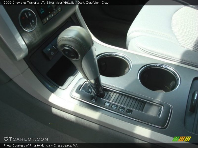 Silver Moss Metallic / Dark Gray/Light Gray 2009 Chevrolet Traverse LT