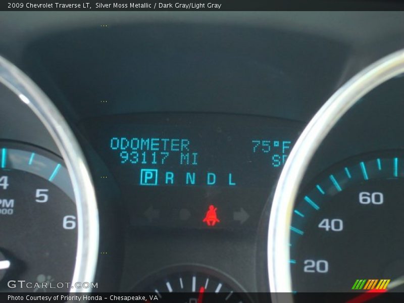 Silver Moss Metallic / Dark Gray/Light Gray 2009 Chevrolet Traverse LT