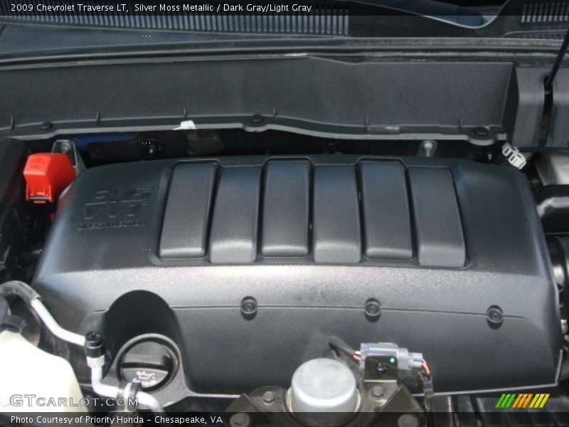 Silver Moss Metallic / Dark Gray/Light Gray 2009 Chevrolet Traverse LT