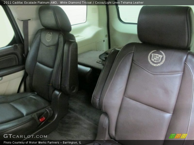 White Diamond Tricoat / Cocoa/Light Linen Tehama Leather 2011 Cadillac Escalade Platinum AWD