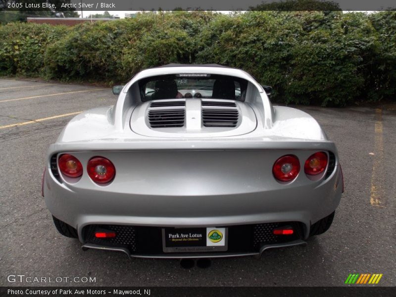 Arctic Silver / Black 2005 Lotus Elise