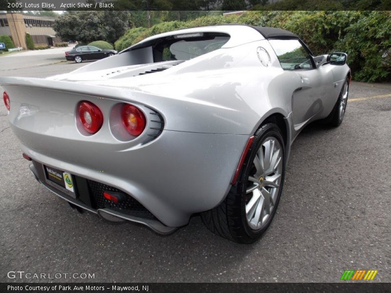 Arctic Silver / Black 2005 Lotus Elise