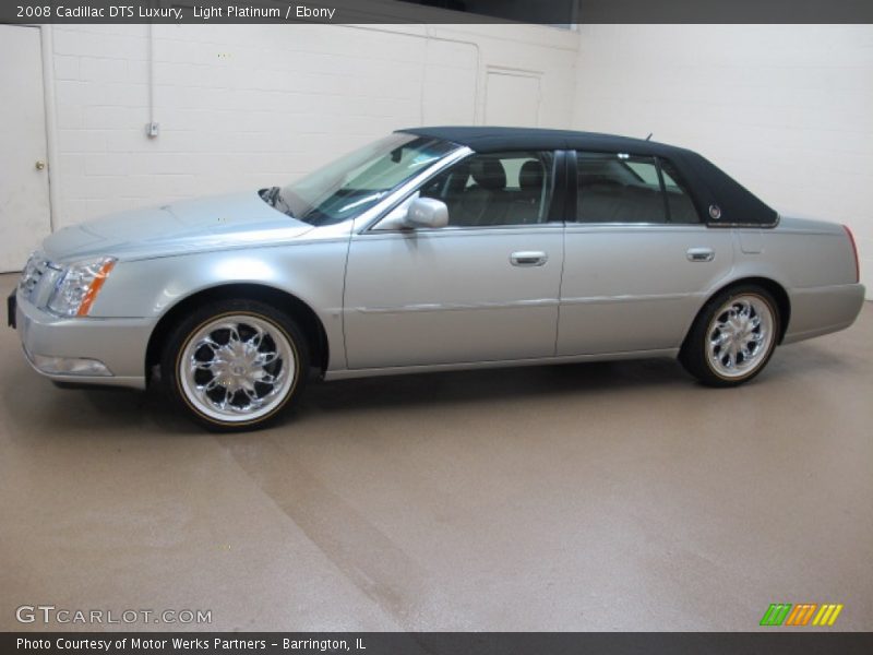 Light Platinum / Ebony 2008 Cadillac DTS Luxury